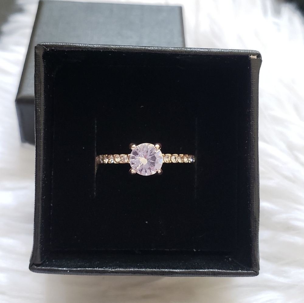 Sparkling Round Cubic Zirconia Ring rose gold - Picture 11 of 11